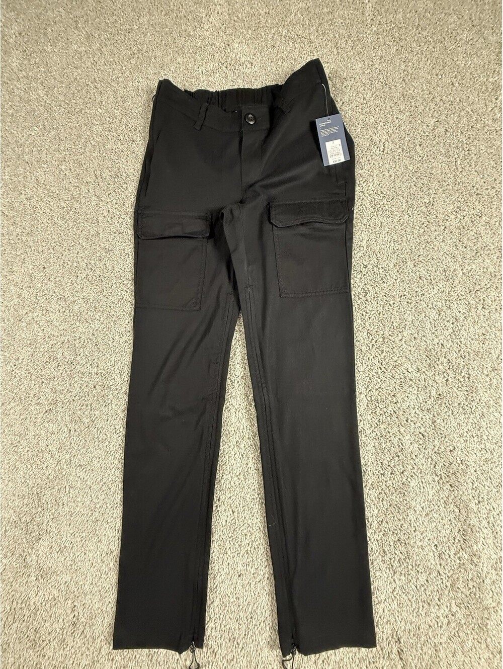 NWT Universal Thread Women’s Mid-rise Adaptive Utility Cargo Pants Black Size 2